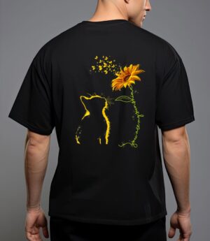 Sitting yellow kitten sunflower fragrance butterfly T-Shirt